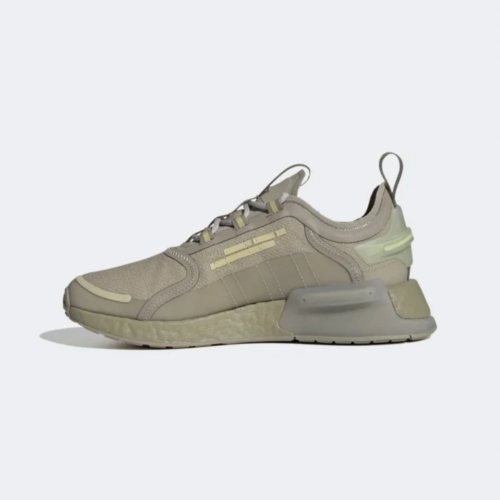 [NEW] Women's adidas NMD_V3 Shoes Gray‎ GZ2134